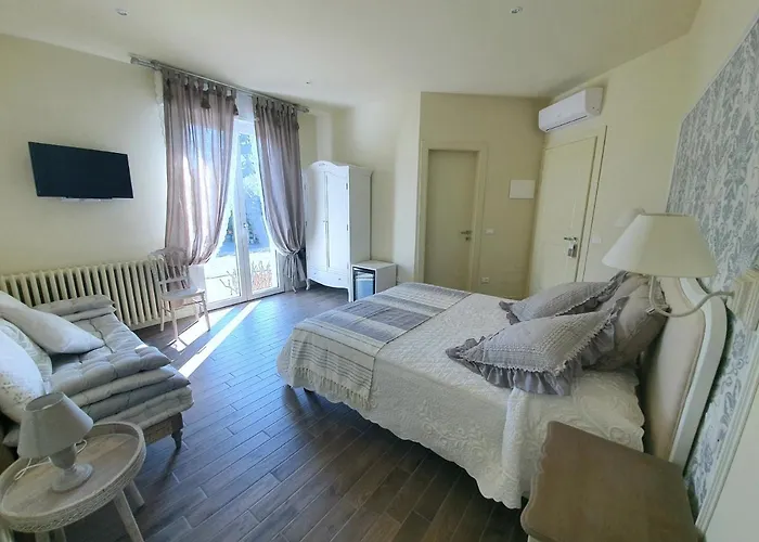 Romantic 3* Sirmione