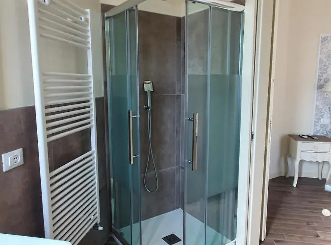 Romantic Affittacamere 3*